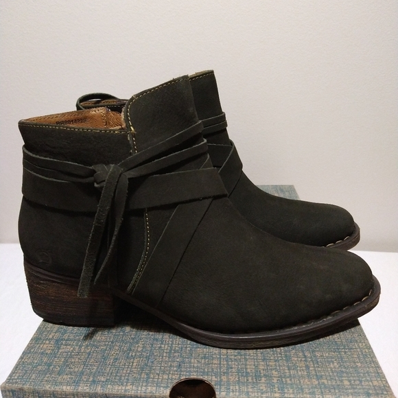 Born Shoes - Born Dark Green Montilla Leather Ankle Boots